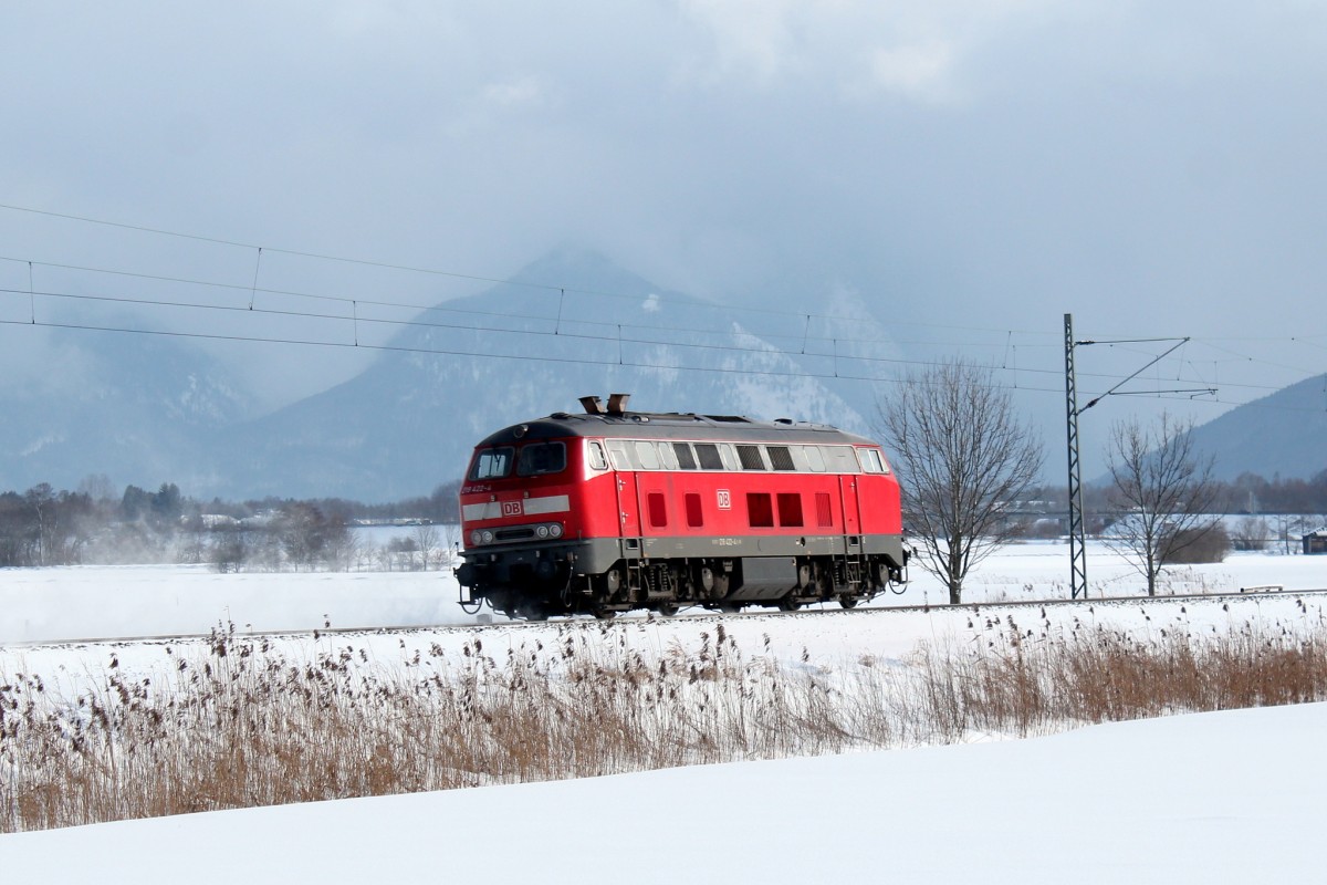 218 422 fuhr am 2. Februar 2015 Lz in Richtung Salzburg, aufgenommen bei Weisham.