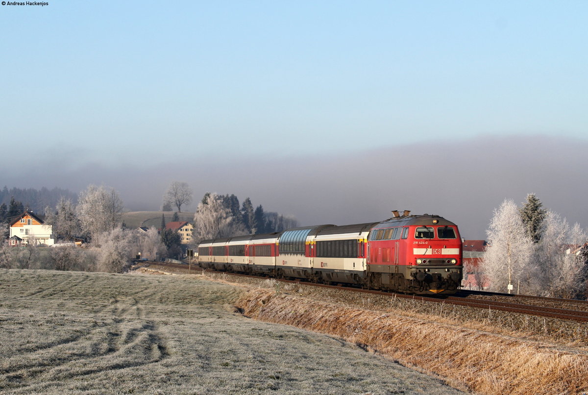 218 424-0 mit dem EC 191 (Basel SBB-München Hbf) bei Riedhirsch 2.1.20