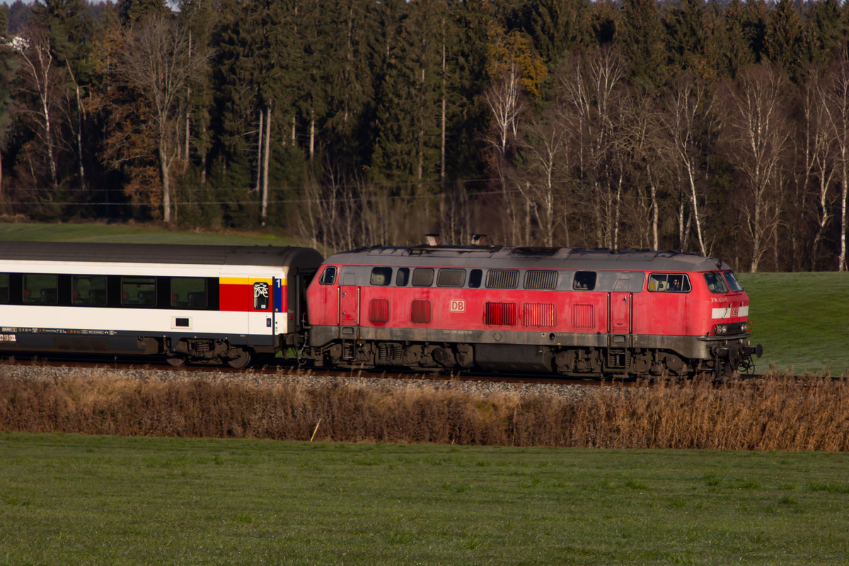 218 433-1 am EuroCiyt EC 191 bei Riedhirsch. 22.11.20