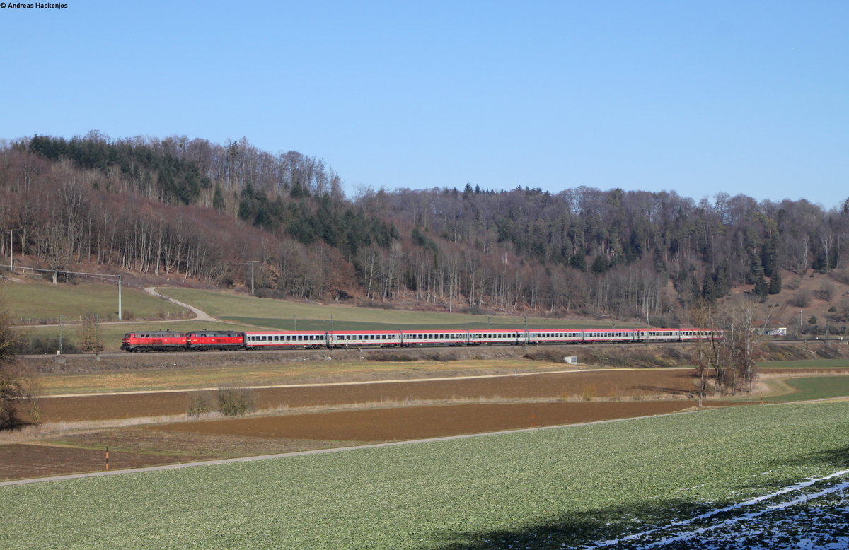 218 438-0 und 218 432-3 mit dem IC 118  Bodensee  (Innsbruck-Dortmund Hbf) bei Urspring 16.2.19
