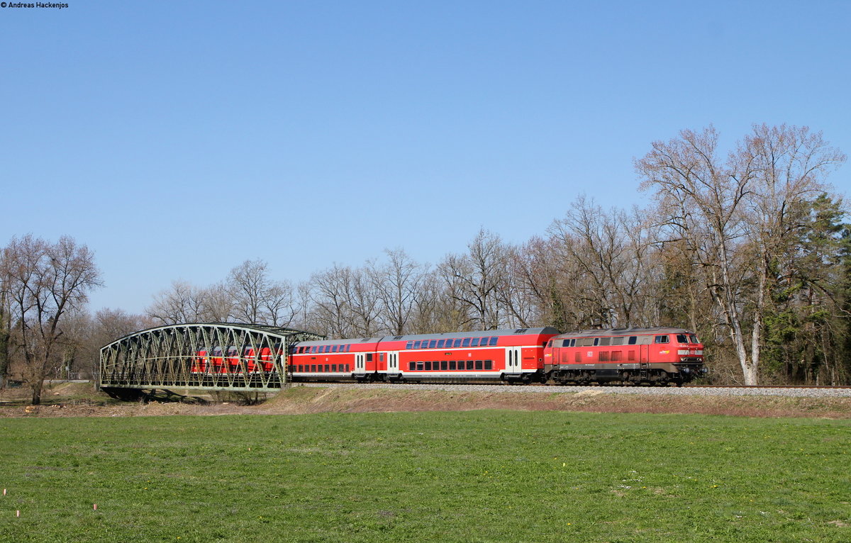 218 438-0 mit dem RE 3231 (Aulendorf-Lindau Hbf) bei Langenargen 30.3.19
