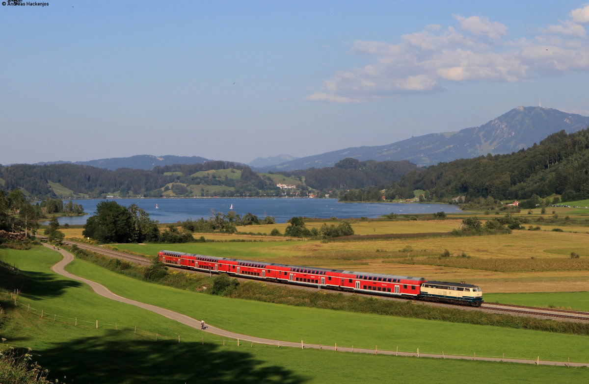218 446-3 mit dem Lr 71460 (Kempten(Allgäu)Hbf-Hergatz) bei Ratholz 9.8.20