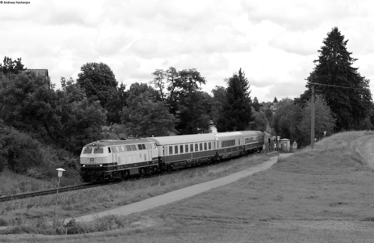 218 446-3 mit der RB 39540 (Kornwesth Rbf-Hausac) bei Loßburg 11.9.21