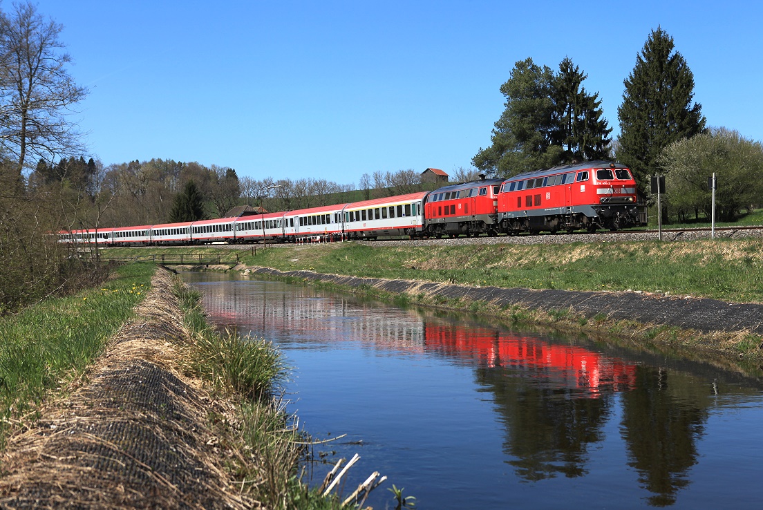 218 456 + 218 …, Aulendorf Magenhaus, IC 119, 21.04.2015.