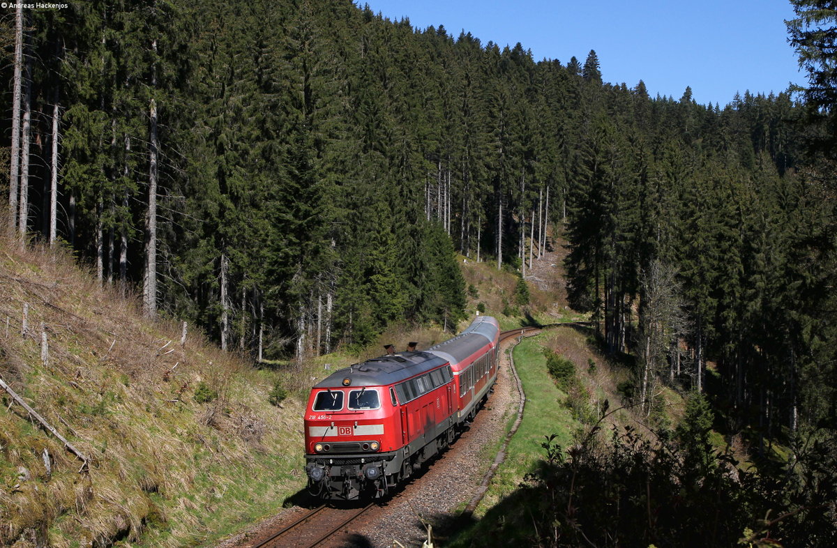 218 456-2 mit dem IRE 3220 (Ulm Hbf-Neustadt(Schwarzw)) bei Rötenbach 5.5.16