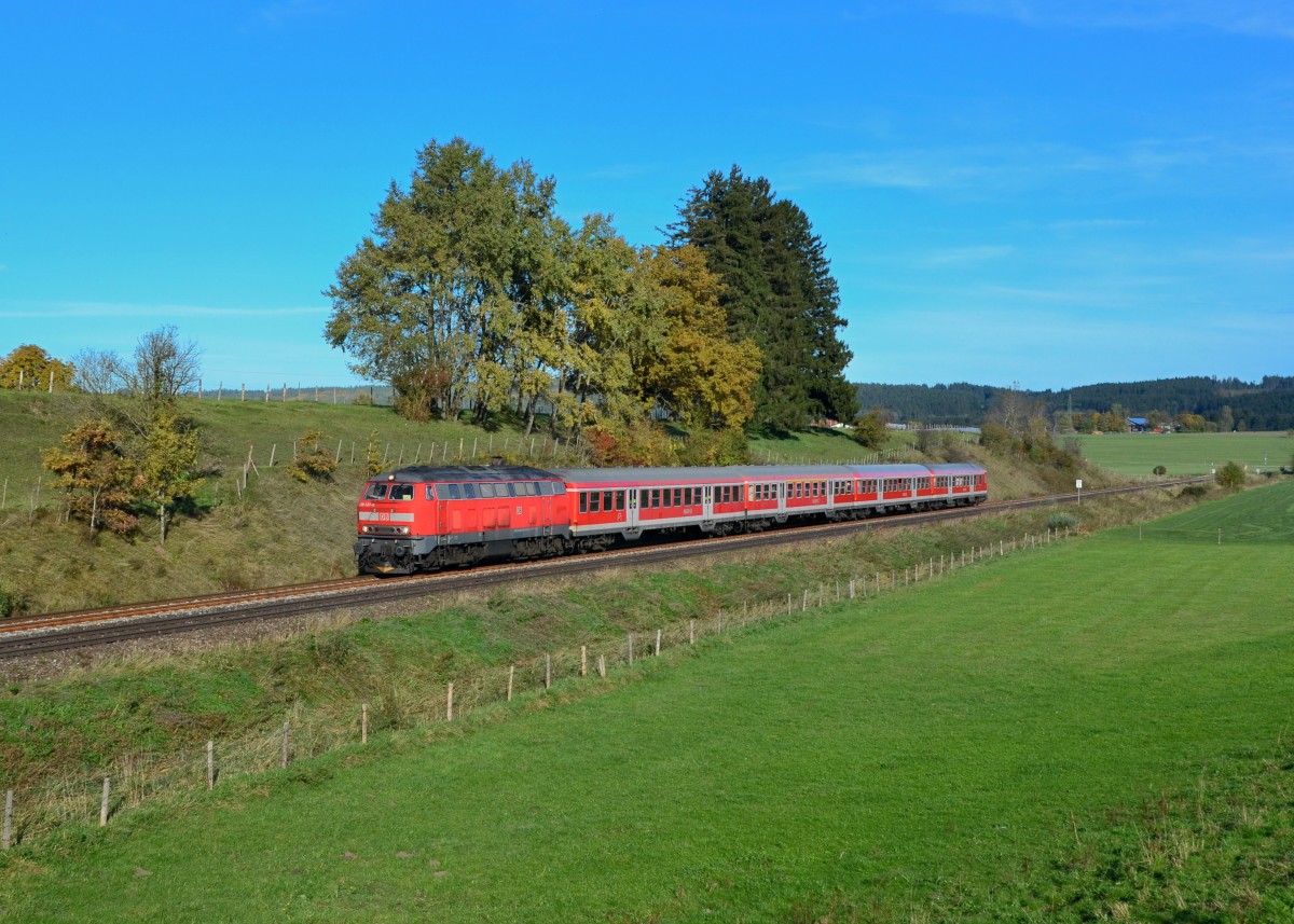 218 457 mit einem RE am 19.10.2013 bei Görwangs.