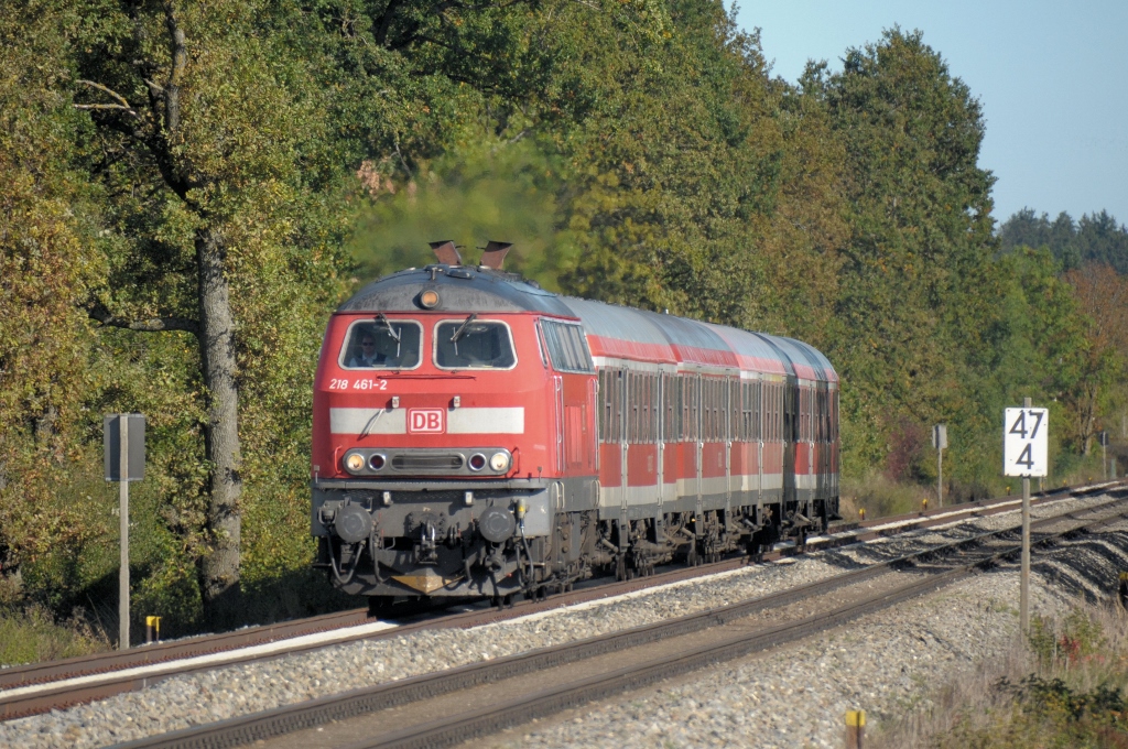 218 461 am 13.10.13 mit dem RE gen Allgu kurz hinter Geltendorf
