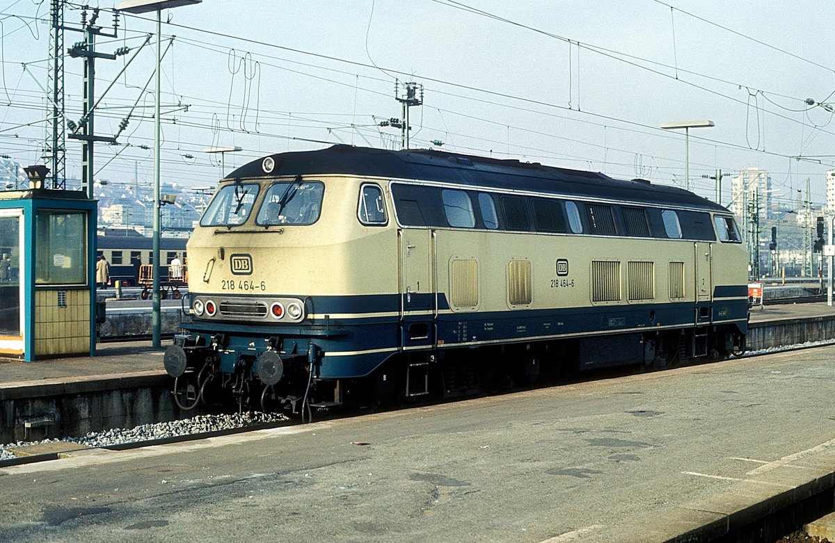 218 464  Stuttgart Hbf  05.11.83