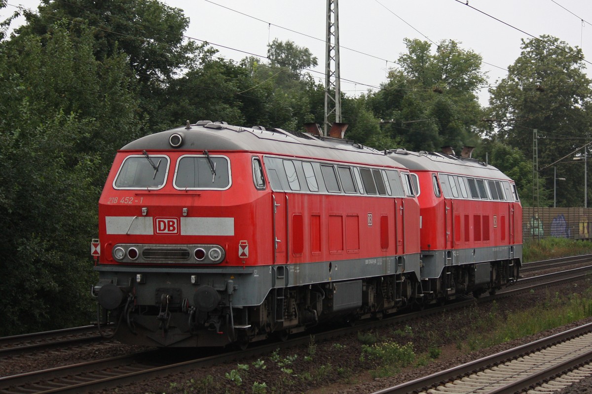 218 474+218 452 am 8.8.13 als Lokzug in Dedensen-Gmmer.
