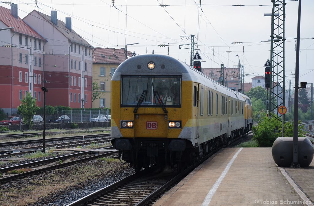 218 477 (92 80 1218 477-8 D-DB) mit RailLab2 am 17.05.2013 in Ansbach