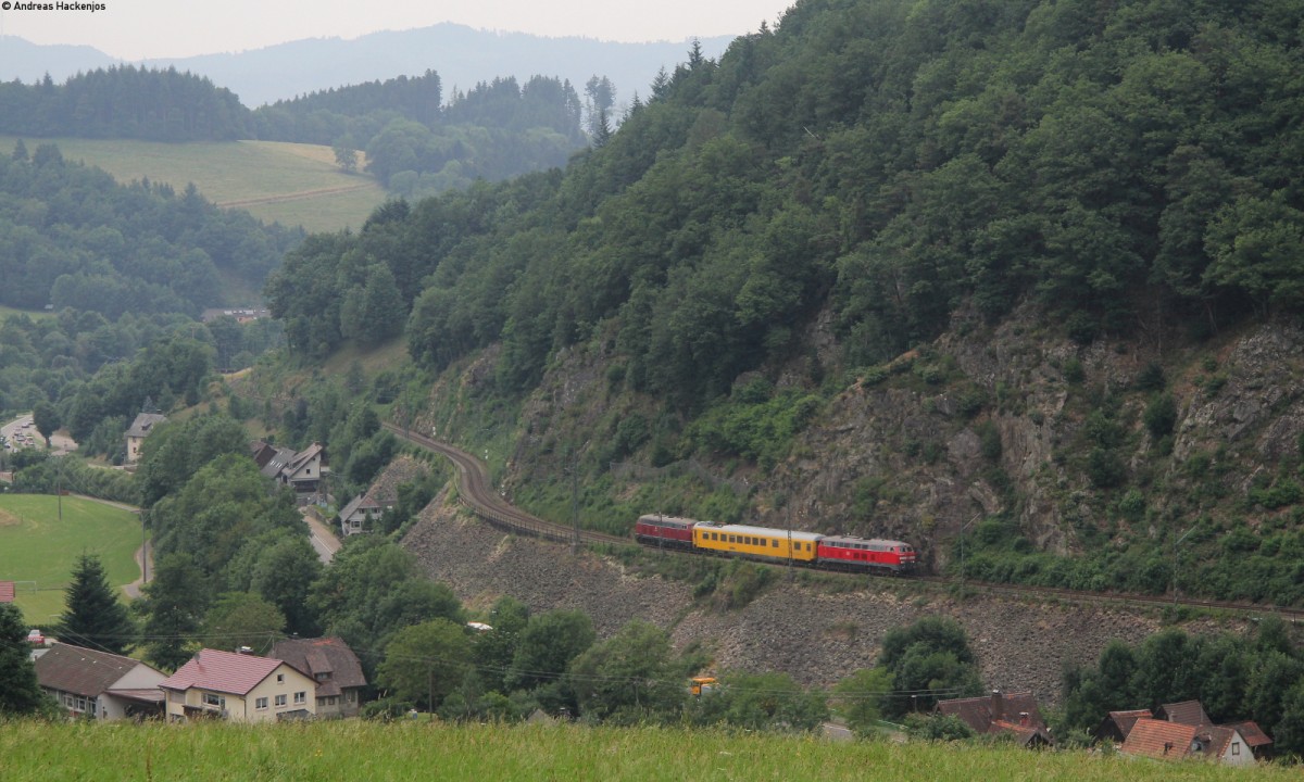 218 480-2 und 218 387-9 mit dem MESF 48120 (Freiburg(Brsg)Hbf-Donaueschingen) bei Falkensteig 17.7.13