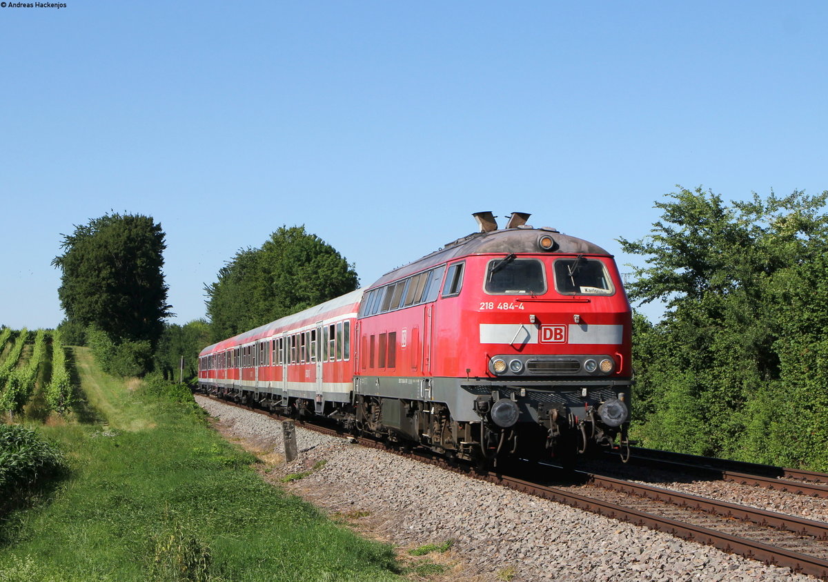 218 484-4 mit dem RE 12035 (Neustadt(Weinstr)Hbf-Karlsruhe Hbf) bei Insheim 29.6.19