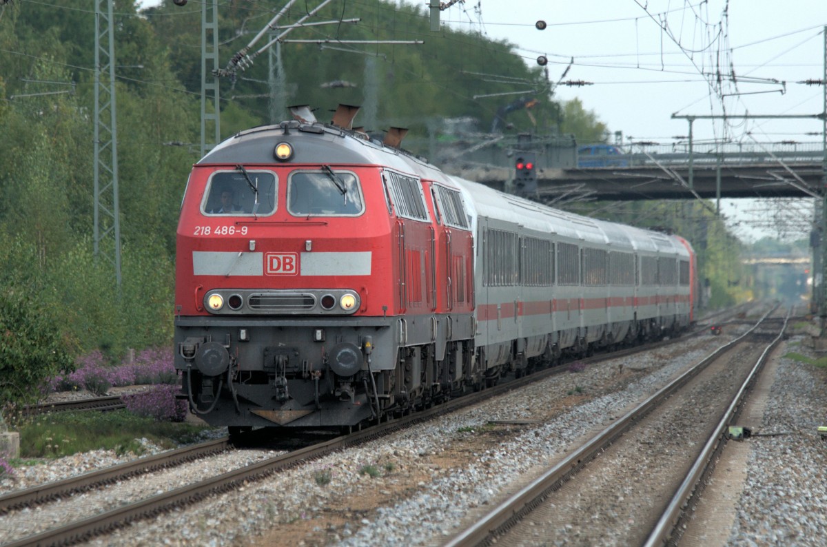 218 486 & 472 mit 101 096 kalt am Schluß am 06.09.14 in München-Riem