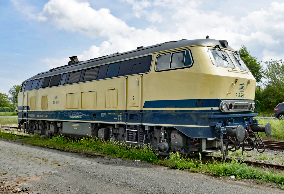 218 490-1 der Railsystem RP in Euskirchen - 16.08.2017