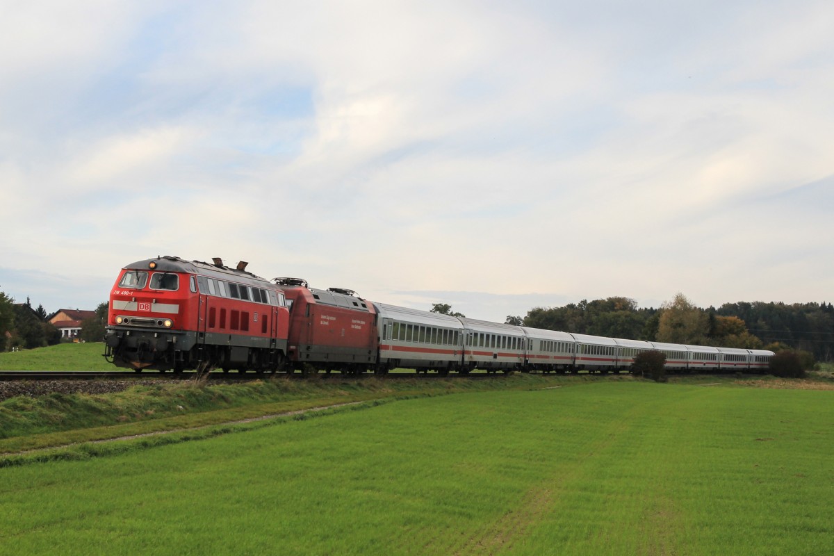 218 490 mit einem Umleiter-EC am 25. Oktober 2014 bei Saaldorf-Surheim.