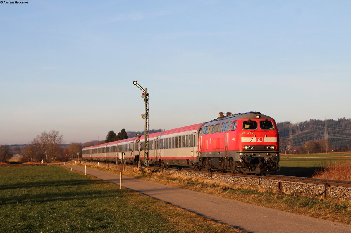 218 499-2 mit dem IC 119  Bodensee  (Stuttgart Hbf-Innsbruck Hbf) bei Bad Grönenbach 29.12.19