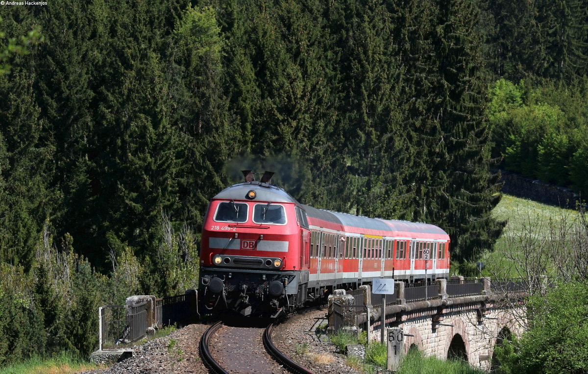 218 499-2 mit dem IRE 3220 (Ulm Hbf-Neustadt(Schwarzw)) auf dem Mauchachviadukt 21.5.16