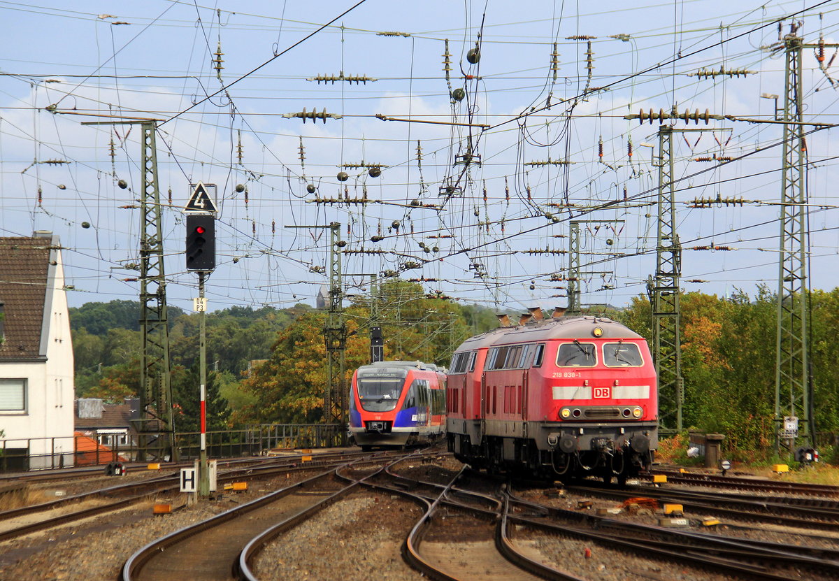 218 838-1 und 218 812-6 beide von DB kommen als Lokzug aus Köln-Hbf nach Aachen-Hbf und fahren in Aachen-Hbf ein.
Aufgenommen vom Bahnsteig 2 vom Aachen-Hbf. 
Am Nachmittag vom 9.8.2018.