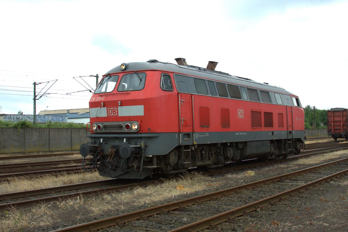 218339 wurde am Tag der offenen Tür am 14.6.2014 für Führerstandsmitfahrten
im AW Gelände in Bremen genutzt.