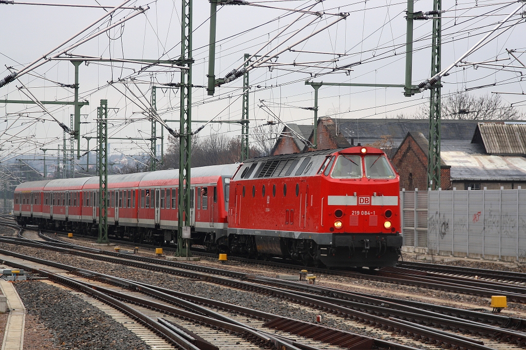 219 084 am 14.12.13 in Erfurt 