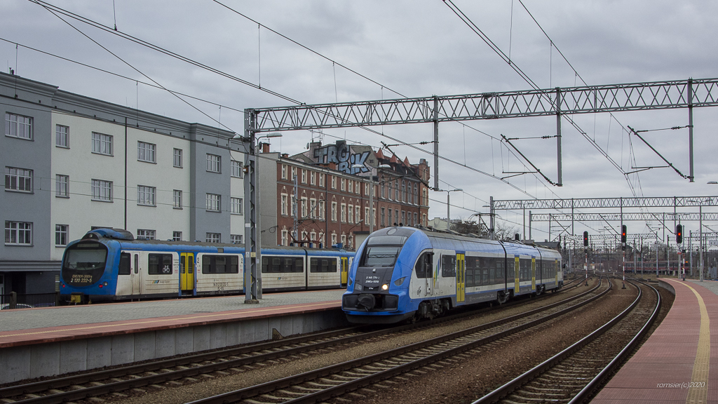 21WEa-001 und EN57KM-3001 in Bahnhof Katowice am 02.02.2020.