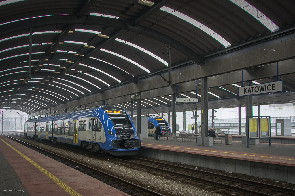 21WEa-002 in Bahnhof Katowice am 03.02.2019.
