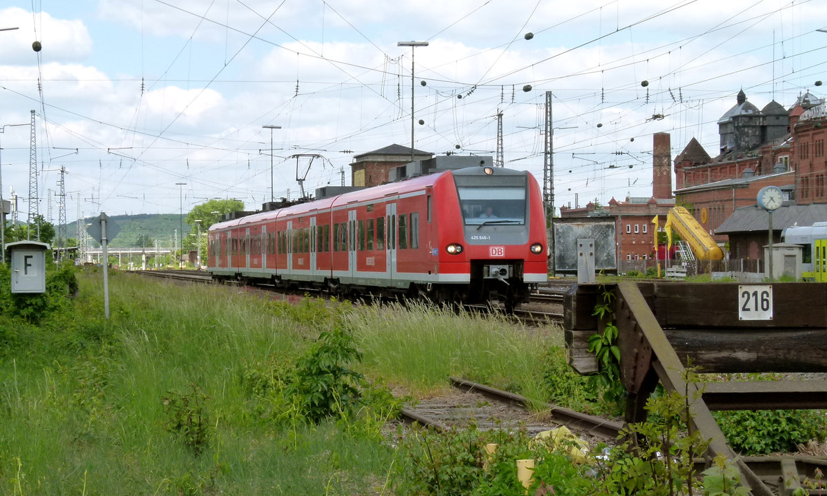 22. Mai 2015, Bamberg: ET 425 146 fährt als RB 58033 aus Gemünden ein.
