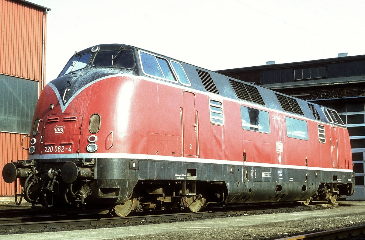 220 062  Lübeck  11.03.84