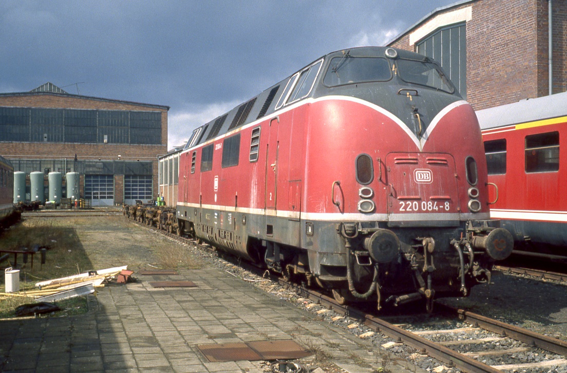 220 084, Aw Nürnberg, 06.04.1983.