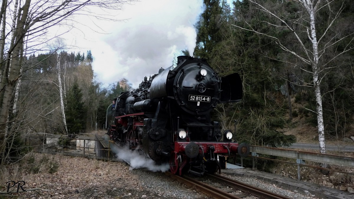 22.02.2014 Winterferien Dampfsonderf von Leipzig nach Johanngeorgenstadt mit Br 52.Hier in Erlabrunn.