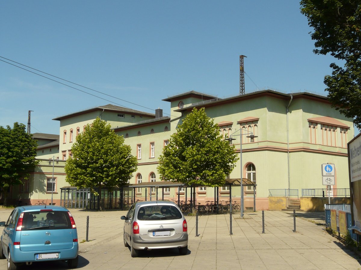 22.06.2008: Naumburg an der Saale, der Bahnhof.