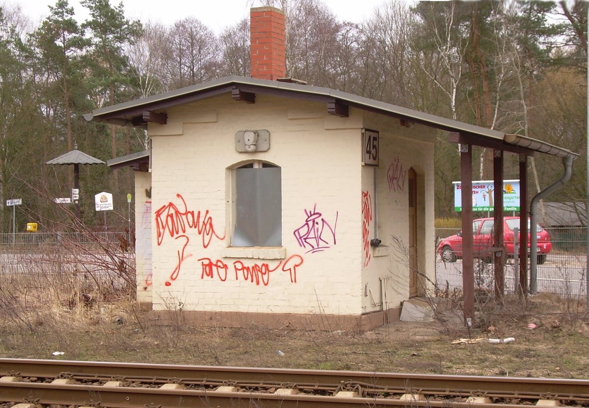 2.2.08 Eberswalde Hbf. Posten 45 nahe ehem. Haltepunkt Wasserfall - im Sommer 2016 abgerissen