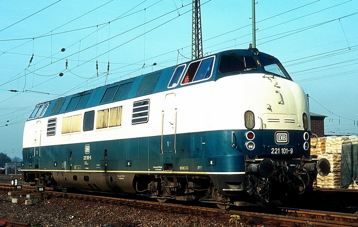 221 101  Oberhausen  23.09.83