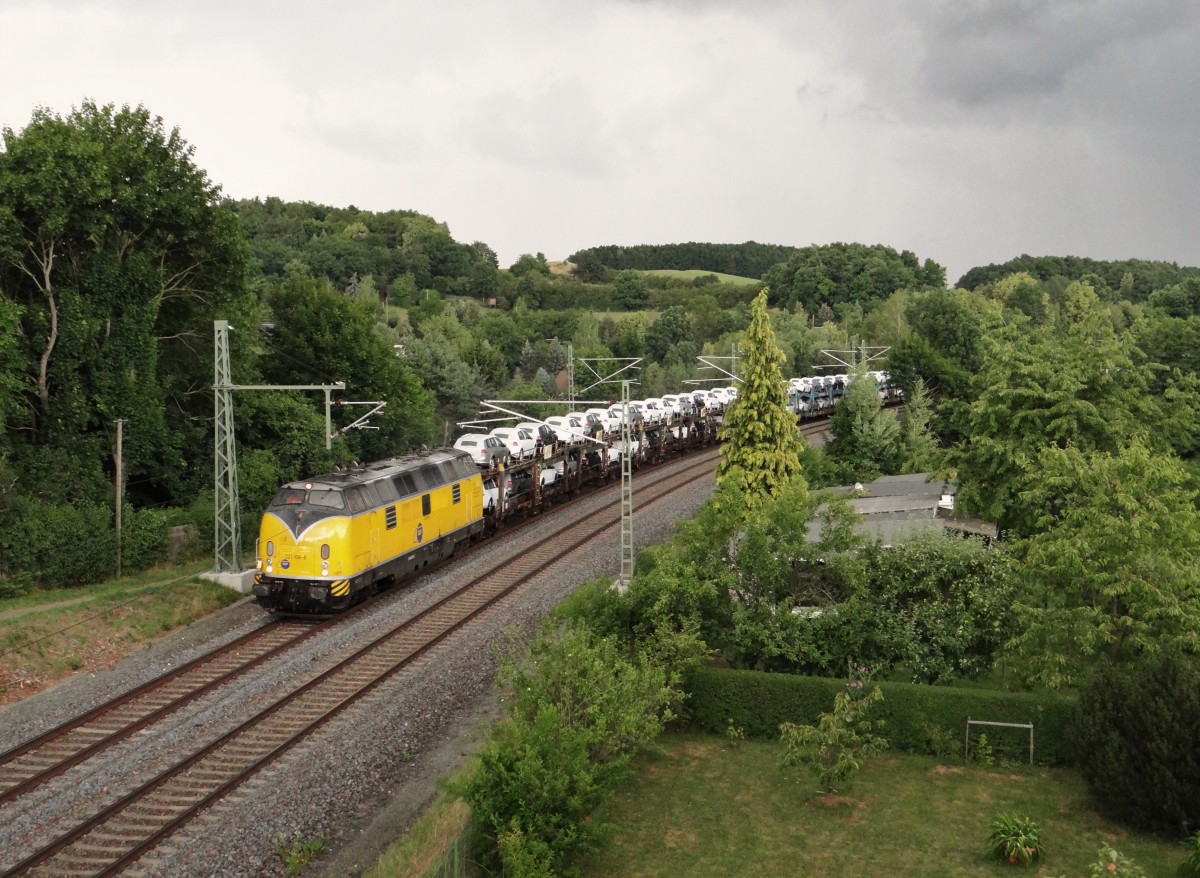 221 106-8 der EGP hier am 14.07.15 in Jößnitz zu sehen.