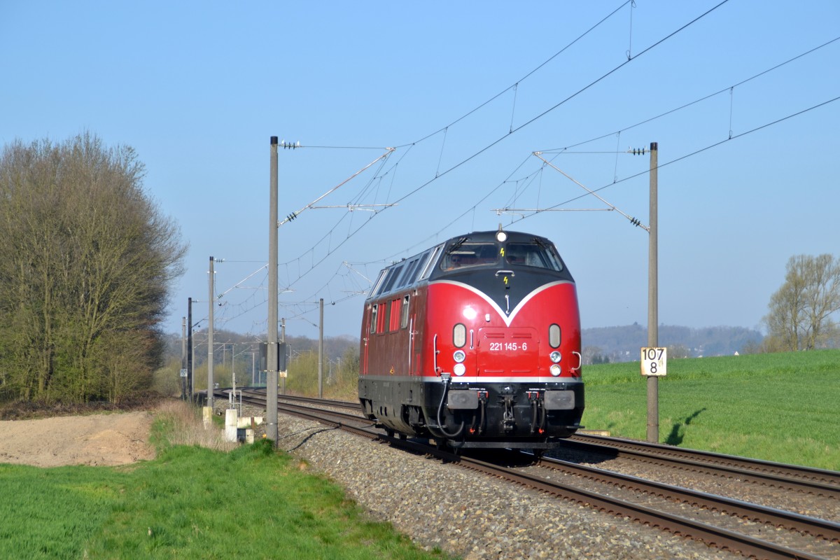 221 145-6 als Tfzf am 15.04.2015 bei Bruchmühlen.
