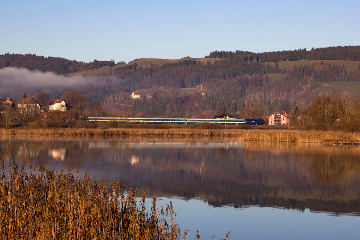 223 015 am kleinen Alpsee bei Immenstadt. 24.11.20