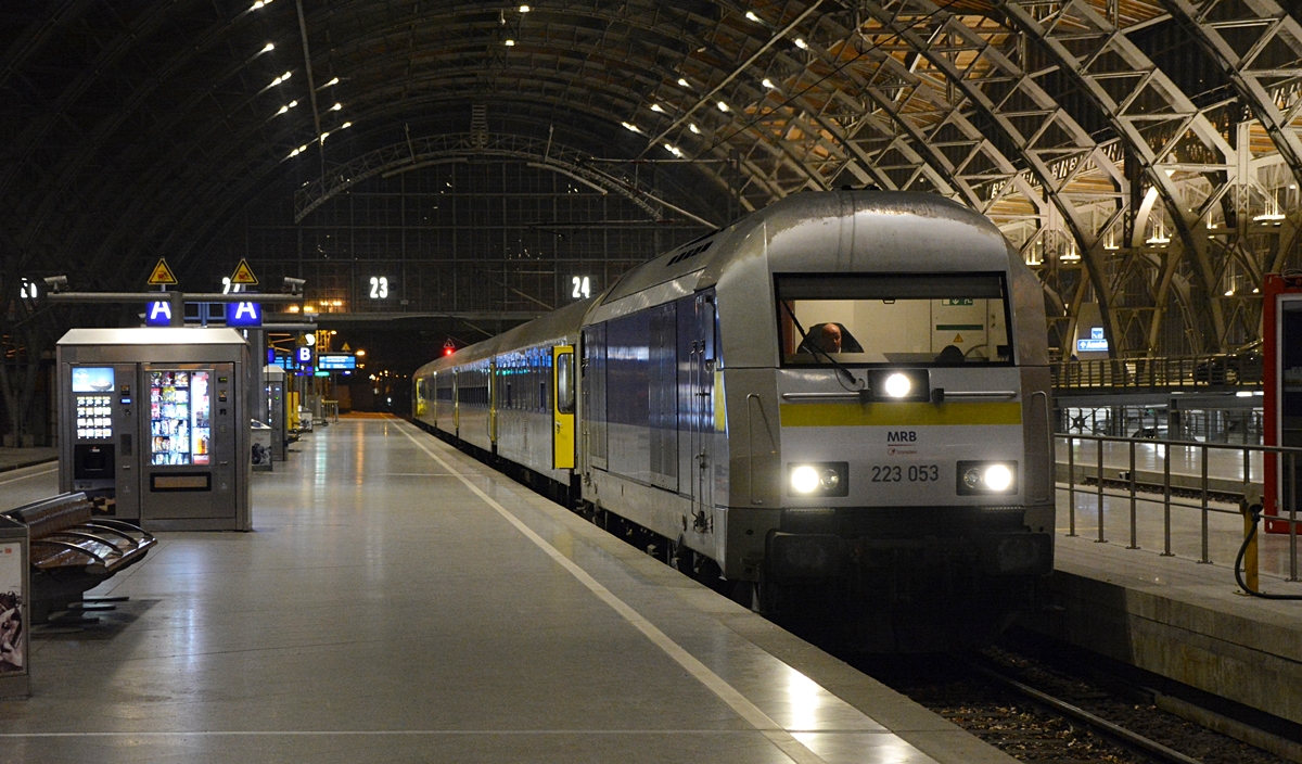 223 053 mit dem RE 6 von Chemnitz Hbf hat gerade die Endstation Leipzig Hbf erreicht. Die Aufnahme stammt vom 14.02.2018. 