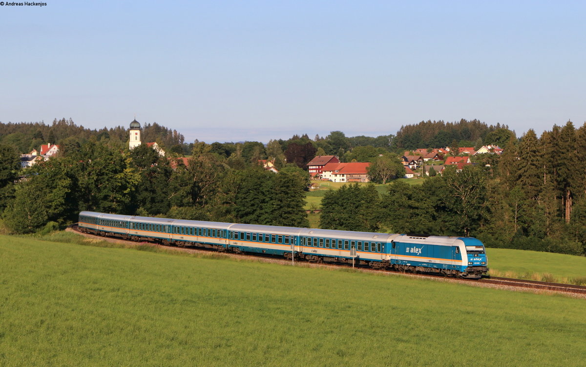 223 062 mit dem ALX84114 (München Hbf-Hergatz) bei Wohmbrechts 12.7.20