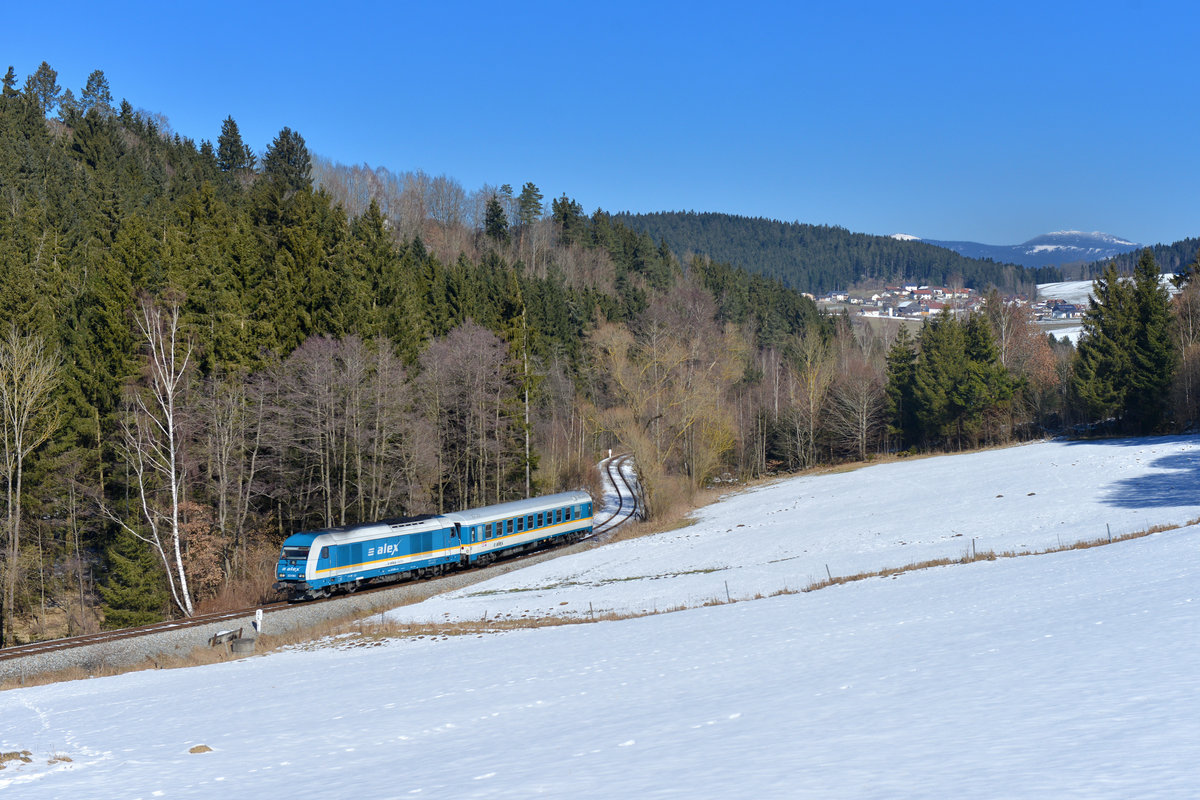 223 062 mit einem Alex-Wagen am 25.02.2018 bei Ruhmannsfelden.