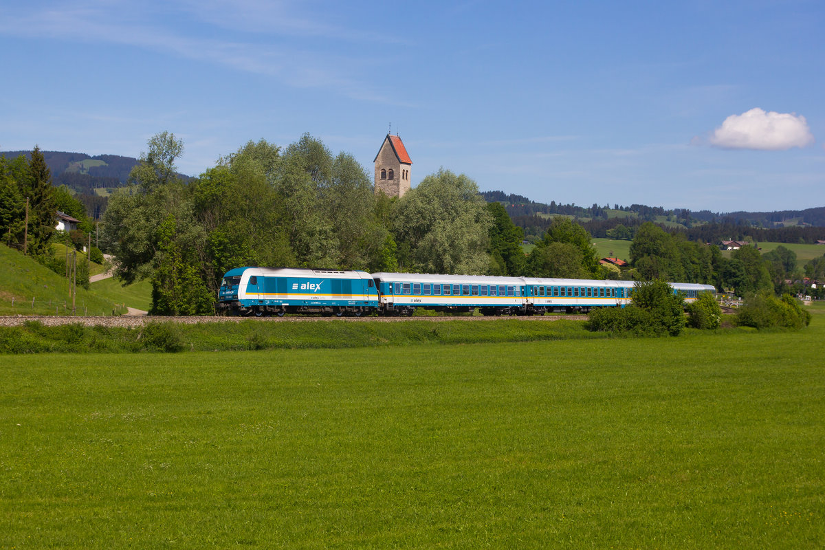 223 068 als Alex kurz vor Immenstadt. 21.5.18.