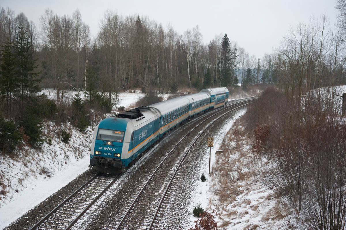 223 068 als ALX 84109 von München Hbf nach Hof Hbf bei Wiesau, 25.01.2019