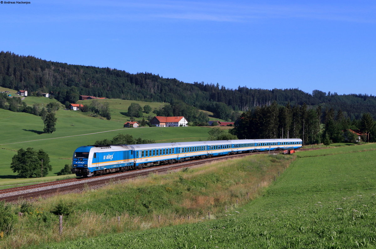 223 069 mit dem ALX 84104 (München Hbf-Hergatz) bei Ellenberg 8.7.20
