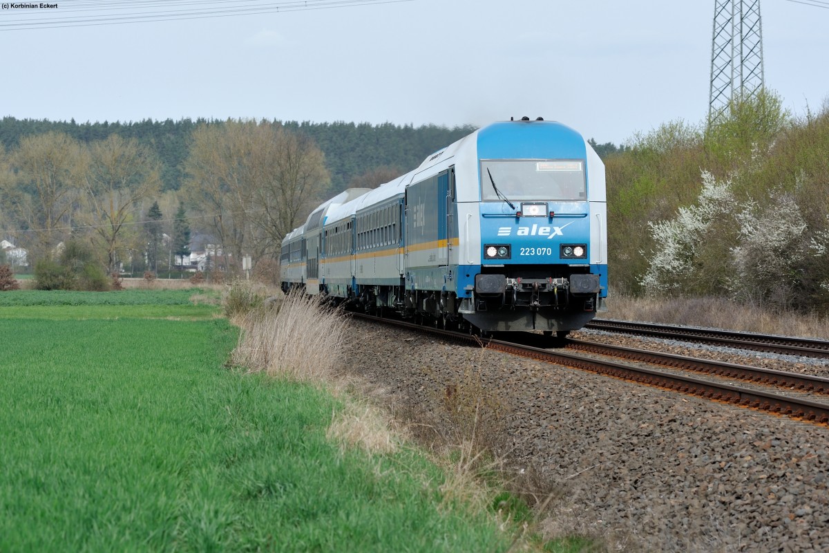 223 070 mit Alx 84113 von Hof Hbf nach München Hbf bei Rothenstadt, 04.04.2014
