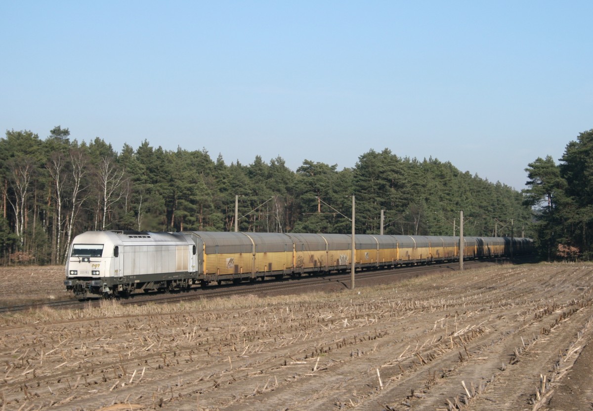 223 153 mit DGS 75859 (PCT, Cuxhaven–Bremen Rbf) am 06.03.2013 zwischen Maschen Rbf und Jesteburg