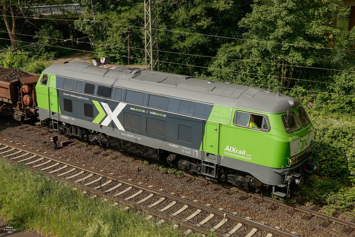 225 073-6 AIXrail in Bad Honnef, am 27.05.2018.