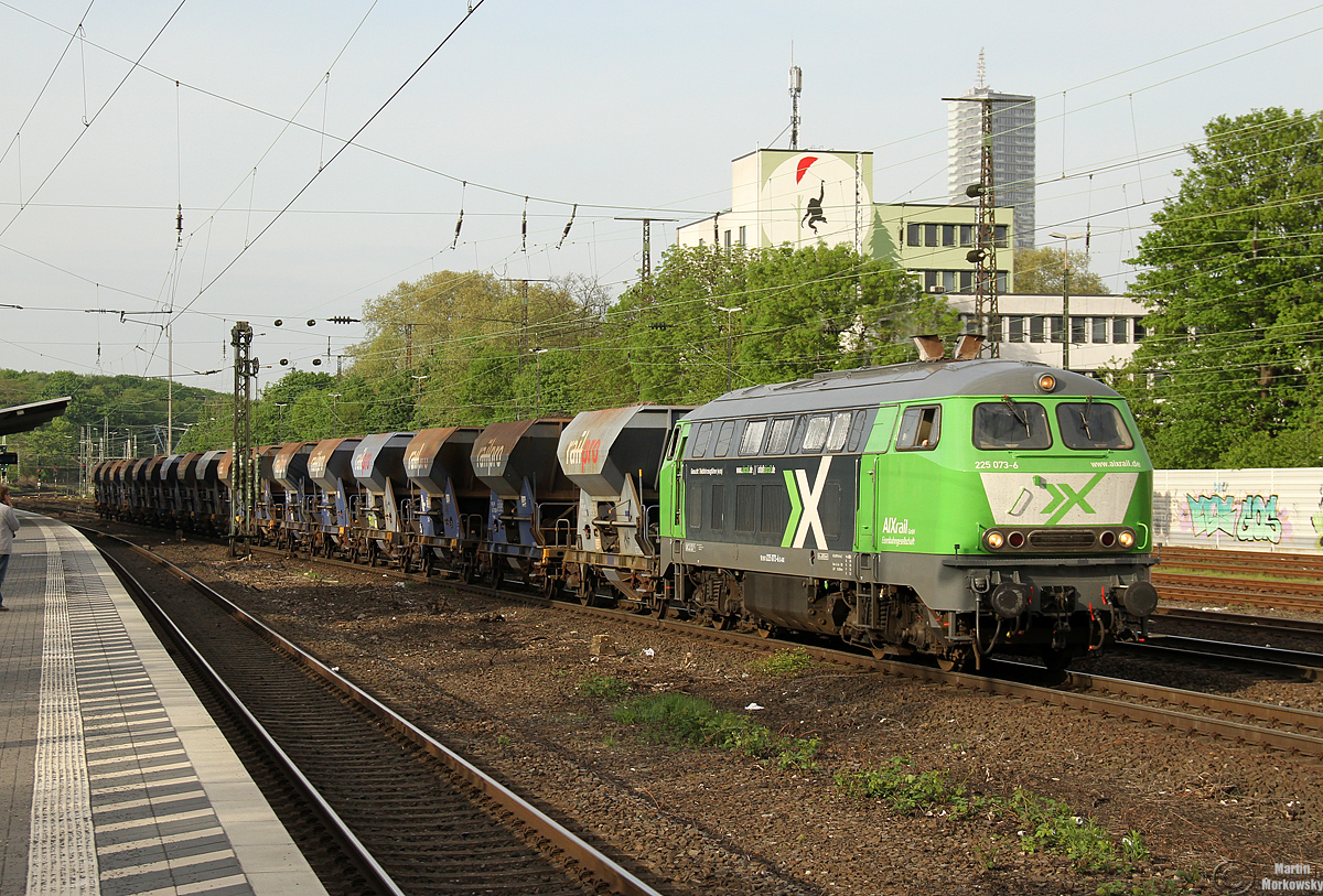 225 073 in Köln West am 24.04.2018