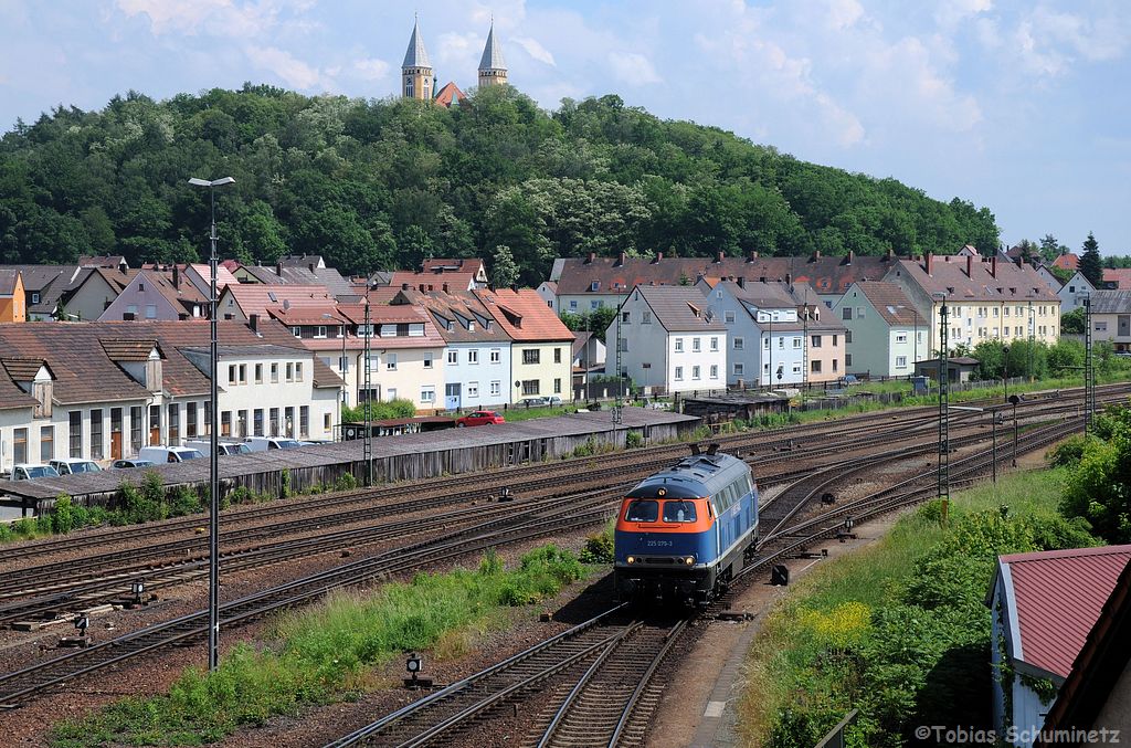 225 079 (92 80 1225 079-3 D-NBEG) als Rangierfahrt am 09.06.2013 in Schwandorf