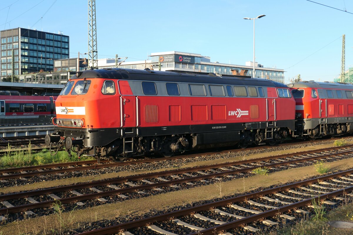 225 079 von Lappwaldbahn Cargo, fotografiert am 12.10.2022 in Dresden Hauptbahnhof
