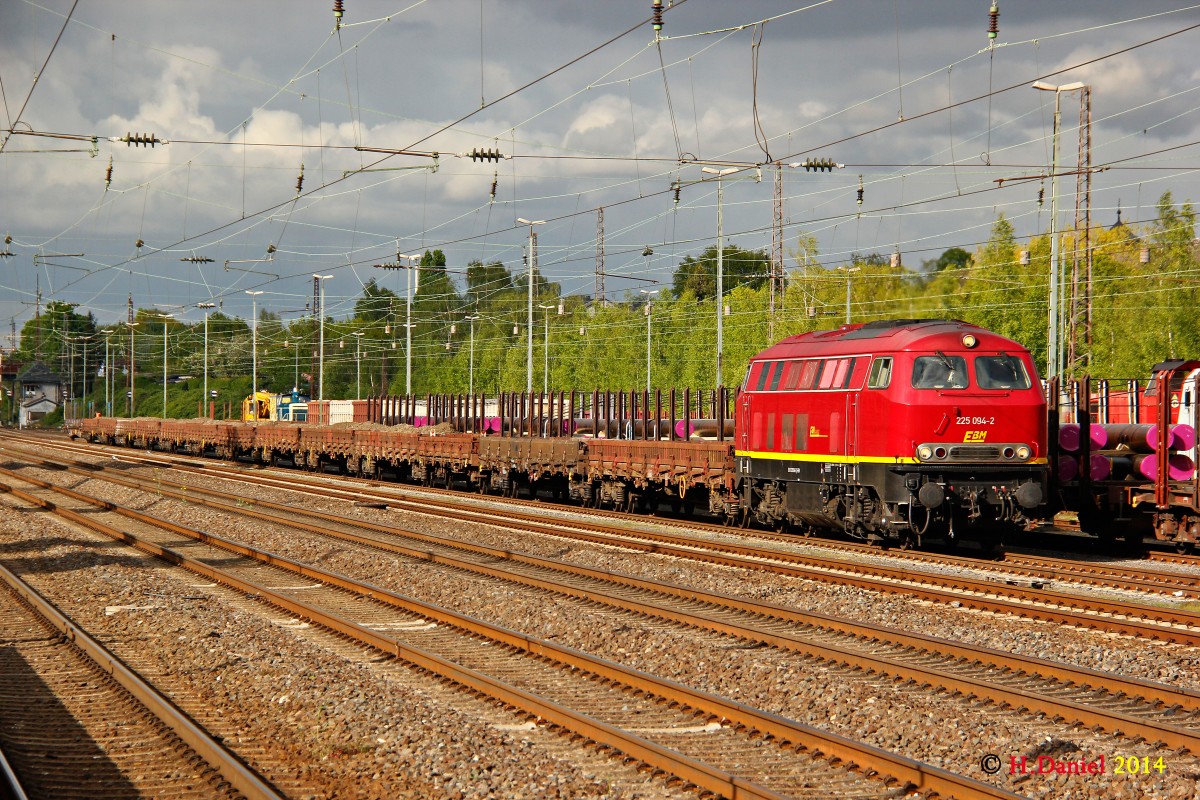 225 094-2 EBM Cargo in D�sseldorf Rath, April 2014.