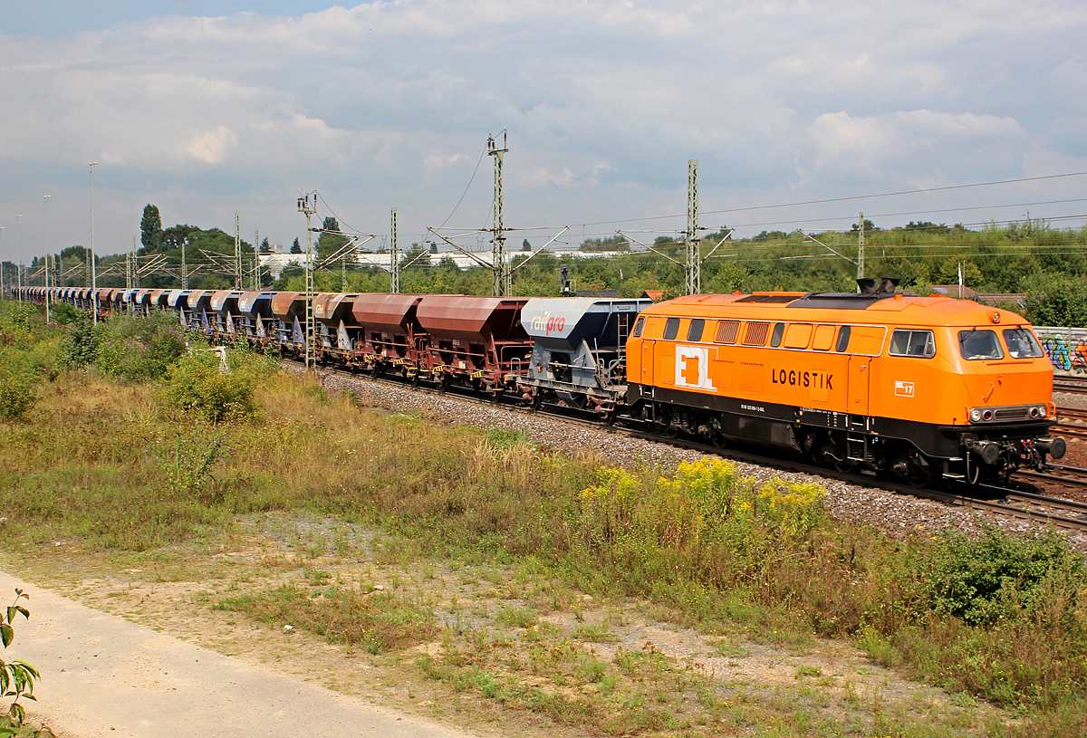 225 099-1 (ex 215 099-3) / BBL 17 bei Porz(Rhein) am 28.08.2013